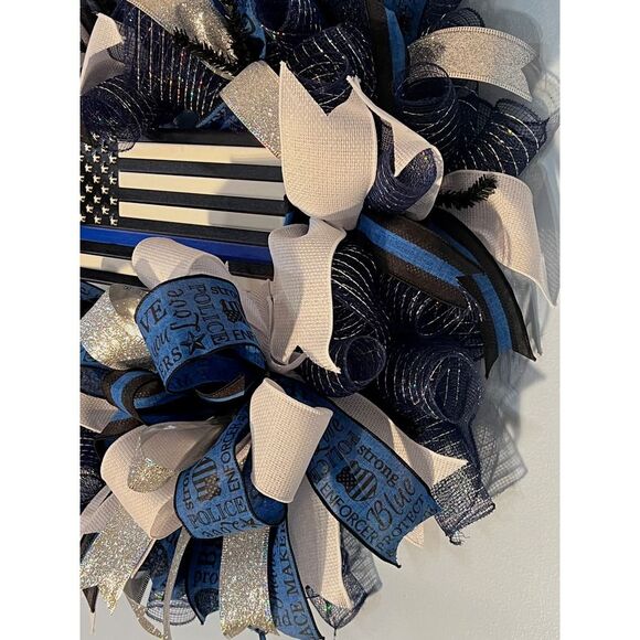 Law Enforcement Wreath - Picture 5 of 5